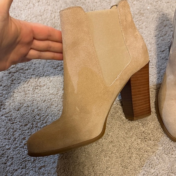 Michael Kors Tan Block Heel Boots size 7 - Picture 4 of 8